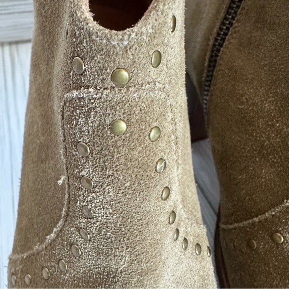 Frye ankle Tan Suede Studded Nora Side Zip women’s Booties - Picture 6 of 15